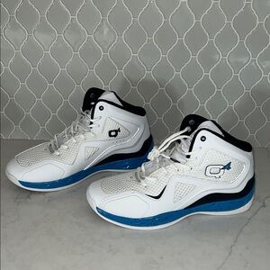 NWOT Q4 Sports Millennium Hi Performance Basketball Sneakers